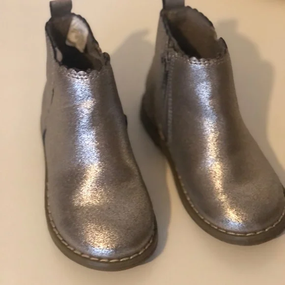 Kids Gap Silver Shimmer Ankle boots girls sz 6 - Picture 5 of 5